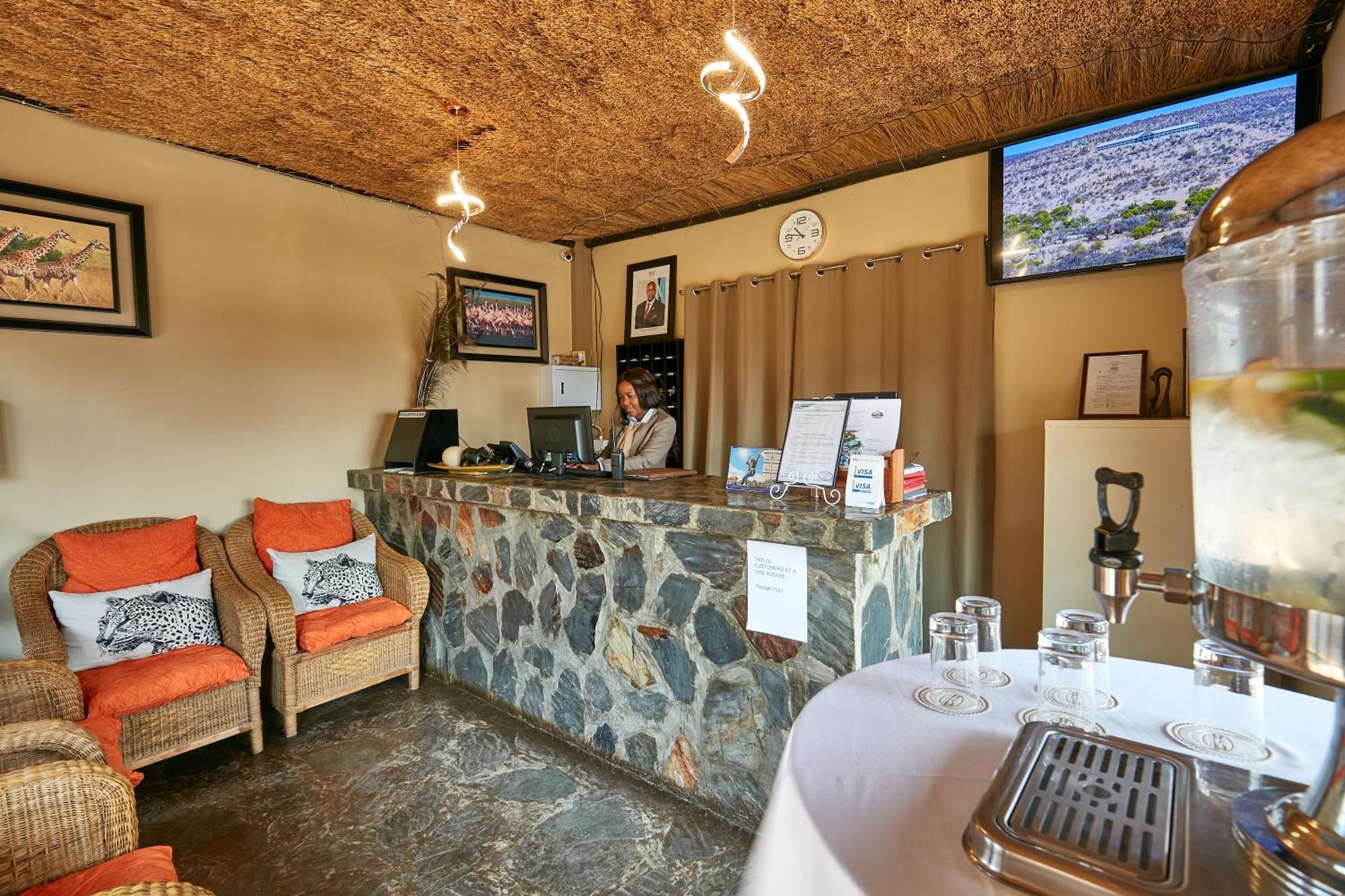 Big Valley Game Lodge Lobatse Kültér fotó